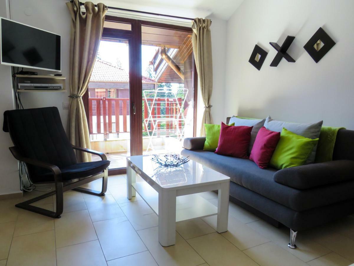 Flora Daisy Apartment Nr 28 โบโรเวทส์ ภายนอก รูปภาพ