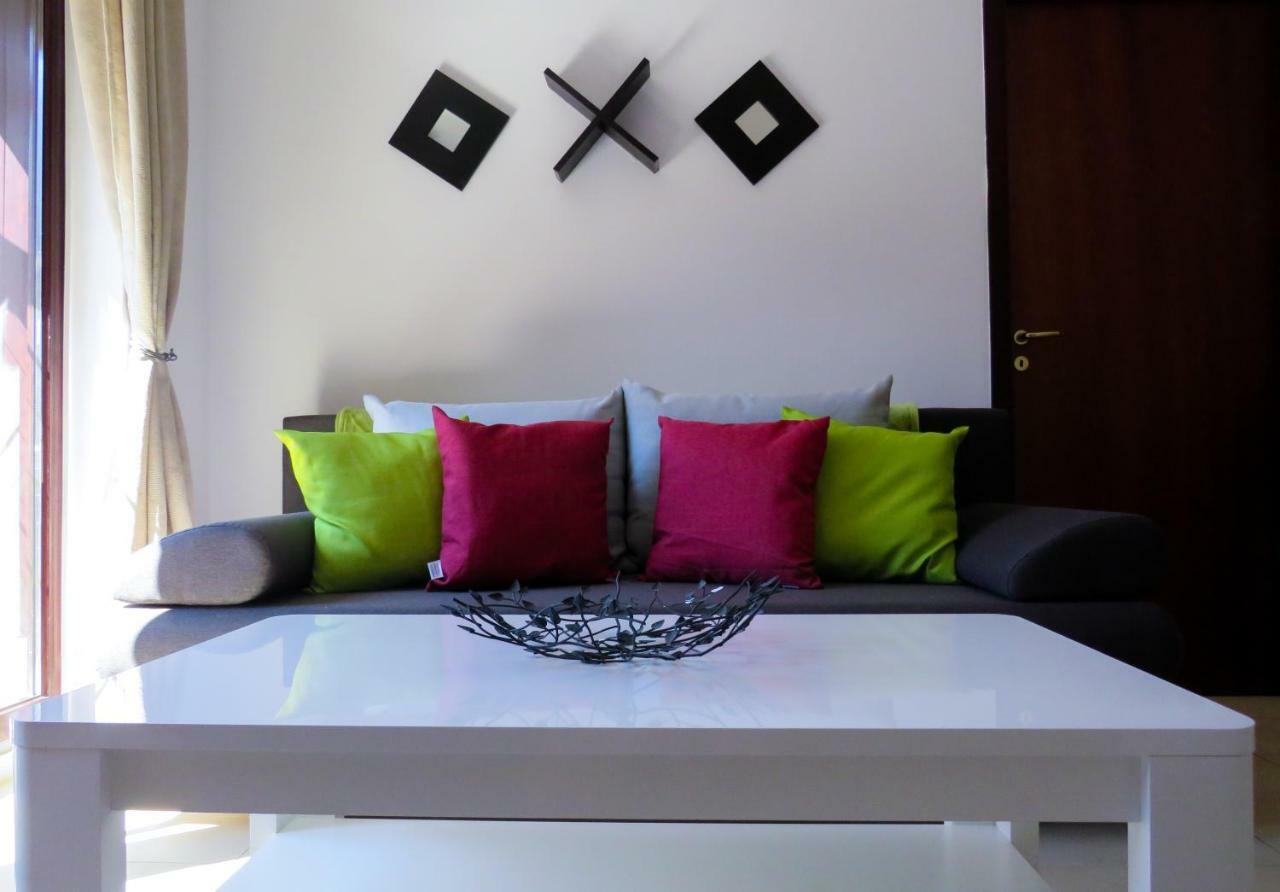 Flora Daisy Apartment Nr 28 โบโรเวทส์ ภายนอก รูปภาพ